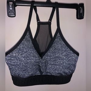 Victoria’s Secret pink ultimate lightly lined sports bra